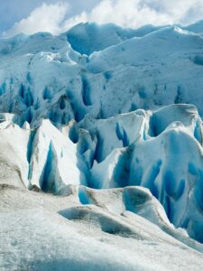 Preocupación de los obispos patagónicos por la modificación de la Ley de Glaciares pexels marina zvada 844583049 26806899